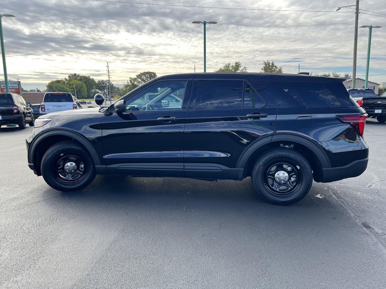2027 Ford Explorer Utility Police Interceptor - Photo 9