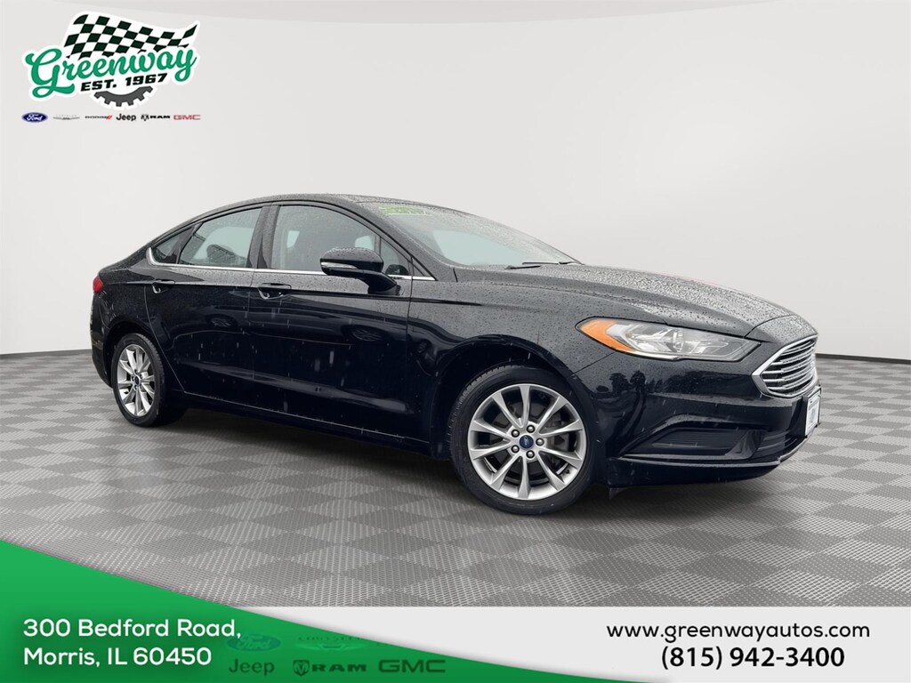 Used 2017 Ford Fusion SE Sedan