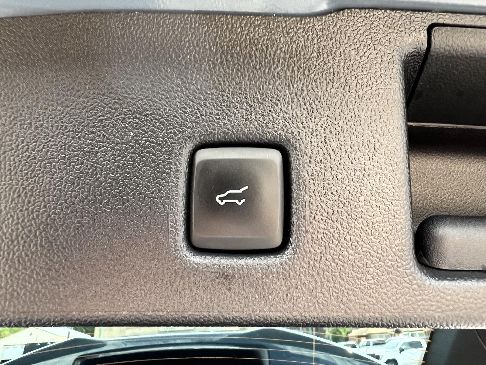 2025 Ford Escape ST-Line Select - Photo 43