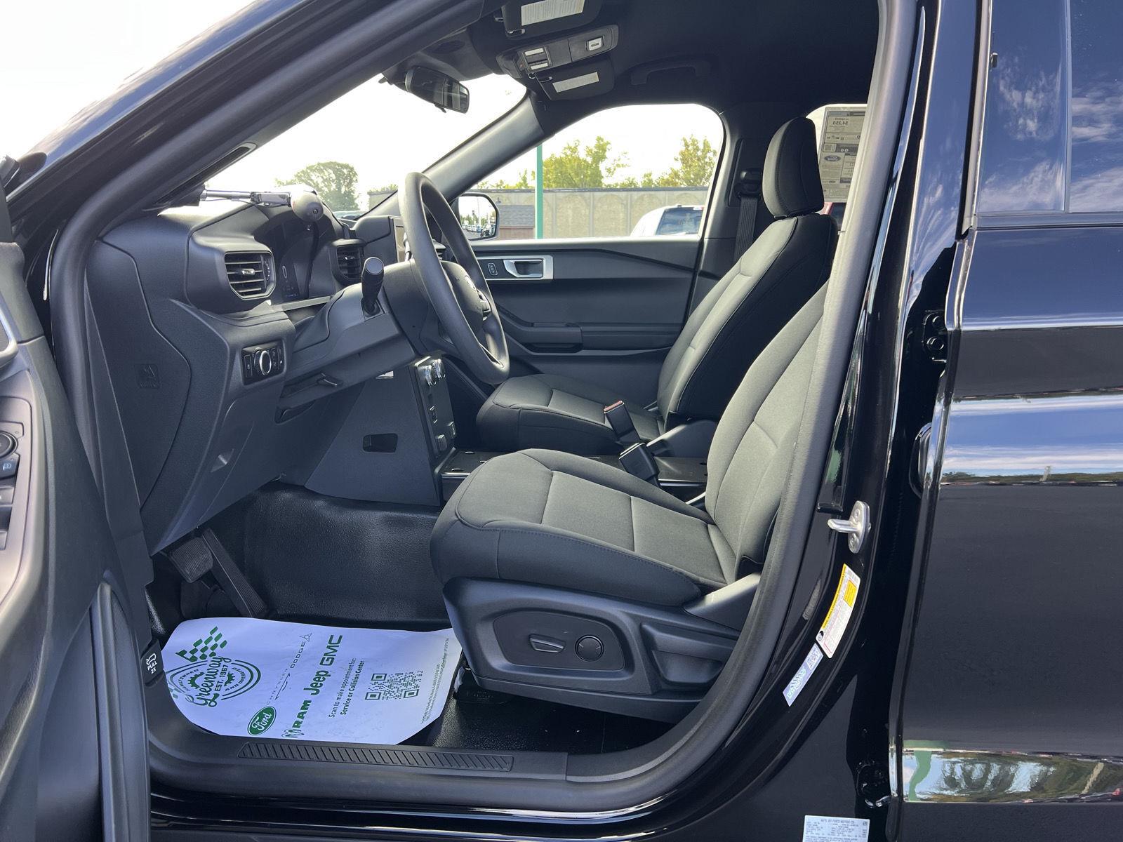 2027 Ford Explorer Utility Police Interceptor - Photo 17