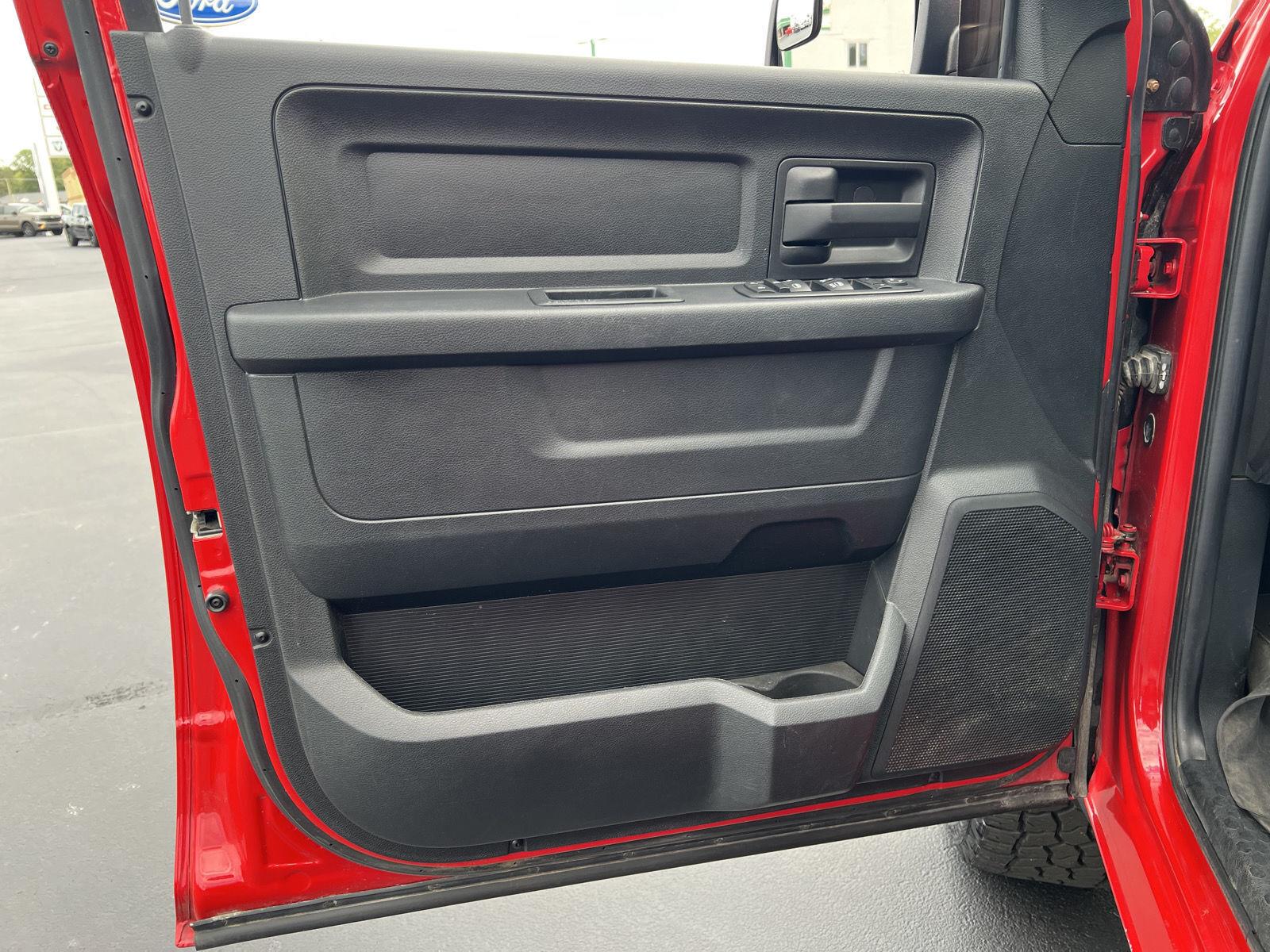 2016 RAM Ram 1500 Pickup Tradesman - Photo 13