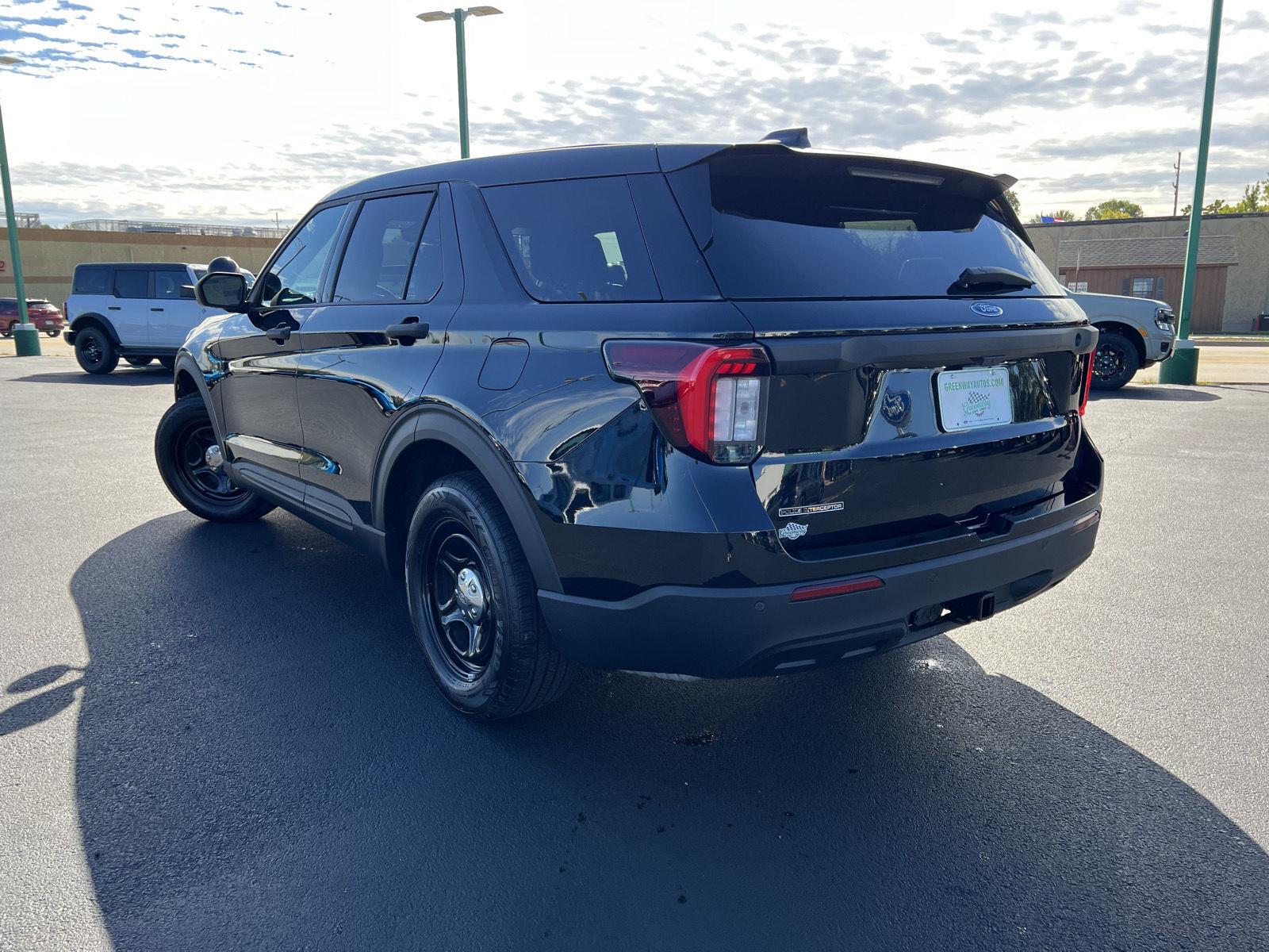 2027 Ford Explorer Utility Police Interceptor - Photo 9