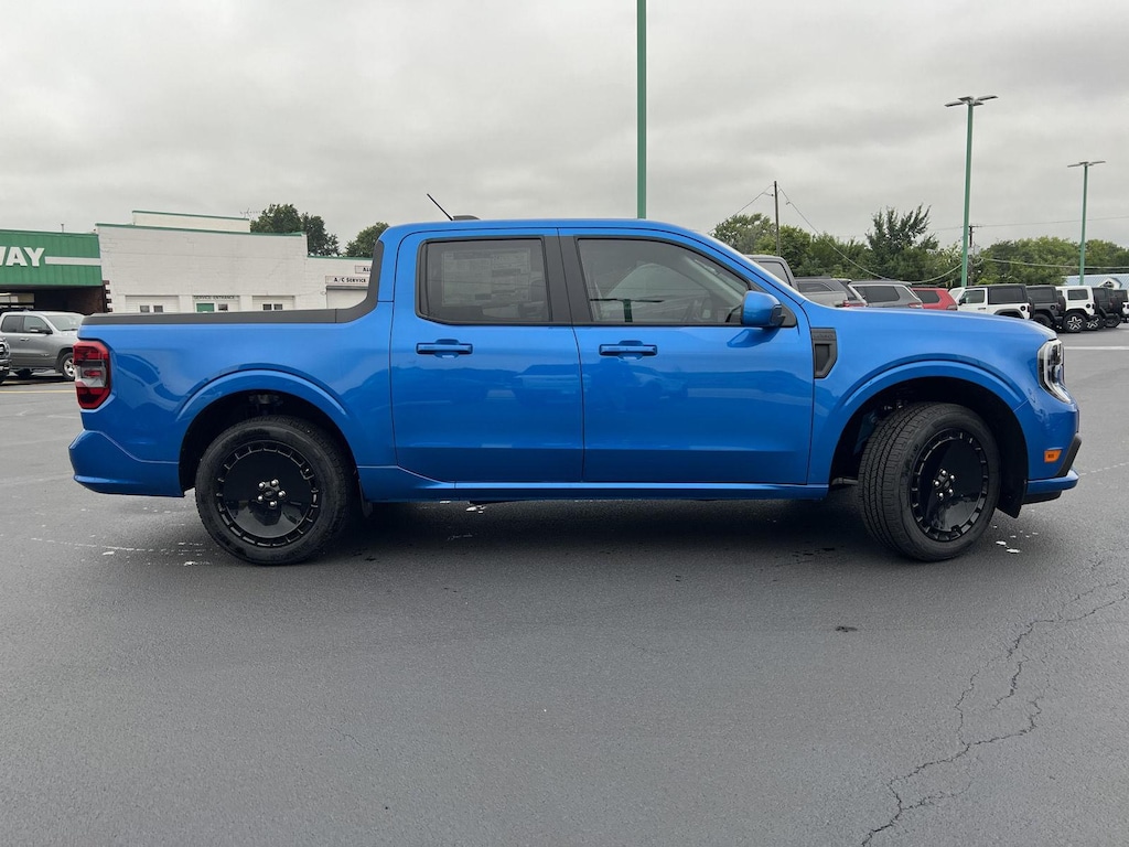 New 2026 Ford Maverick Lobo Standard SuperCrew