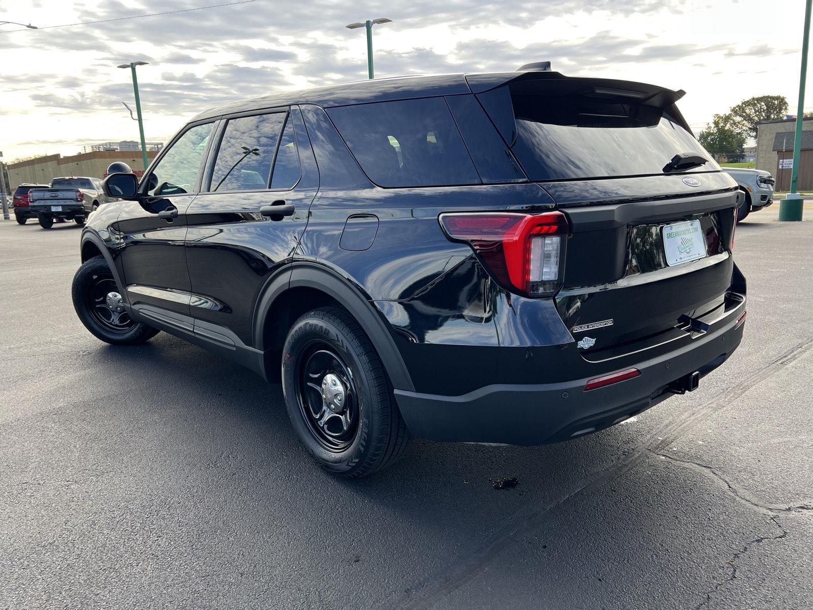 2027 Ford Explorer Utility Police Interceptor - Photo 8