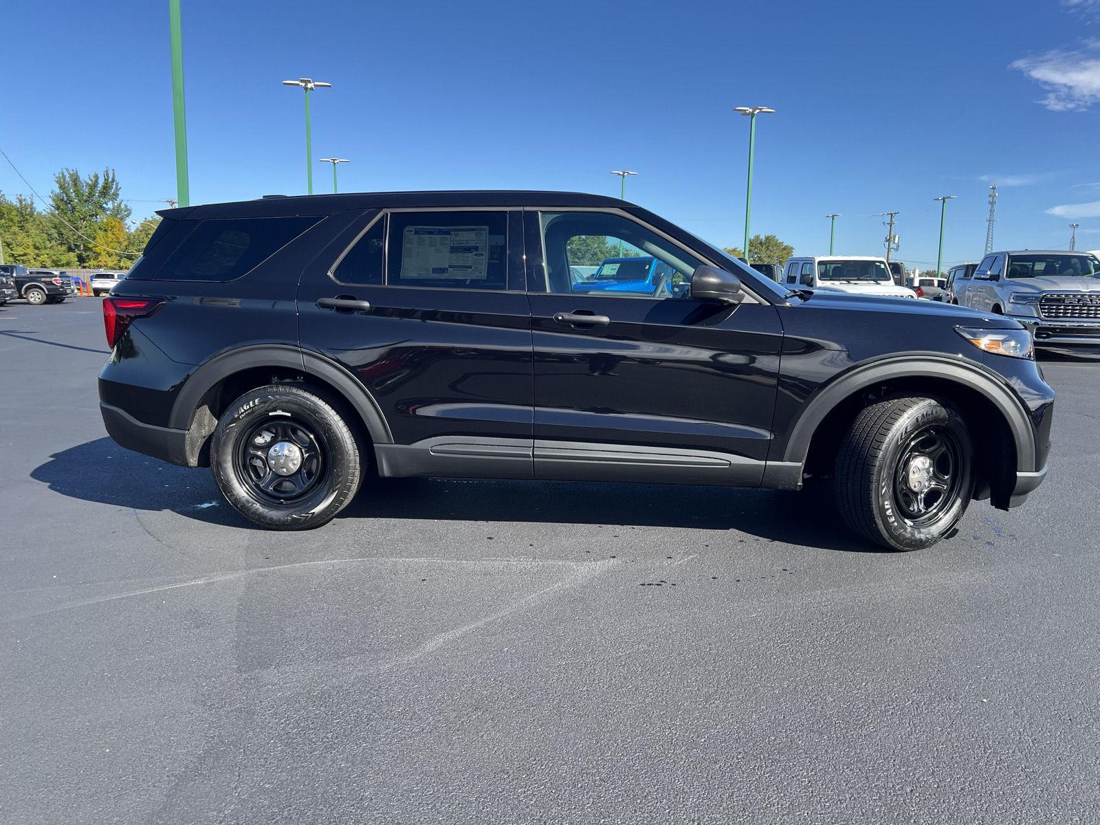 2027 Ford Explorer Utility Police Interceptor - Photo 3