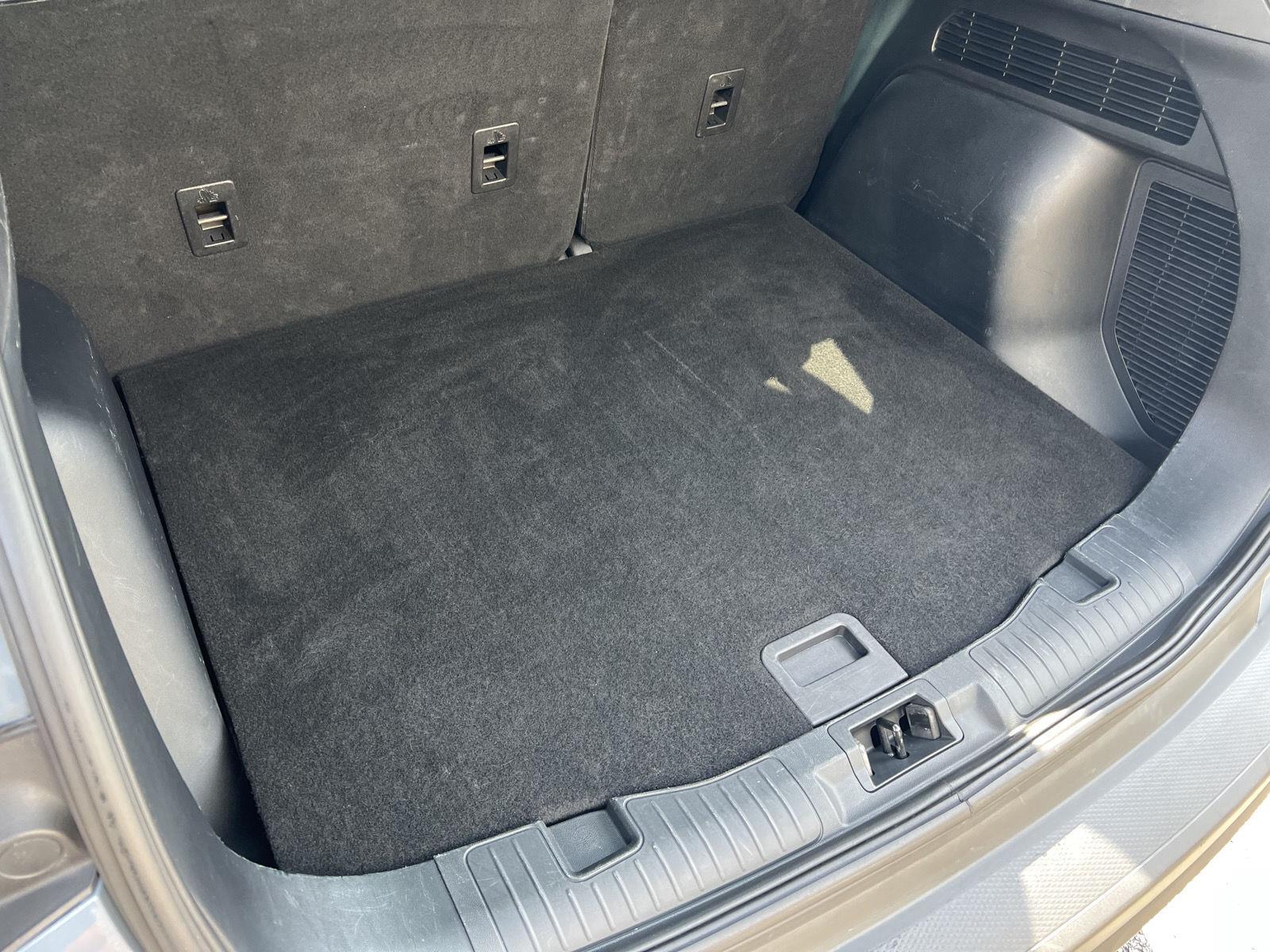 2025 Ford Escape ST-Line Select - Photo 39