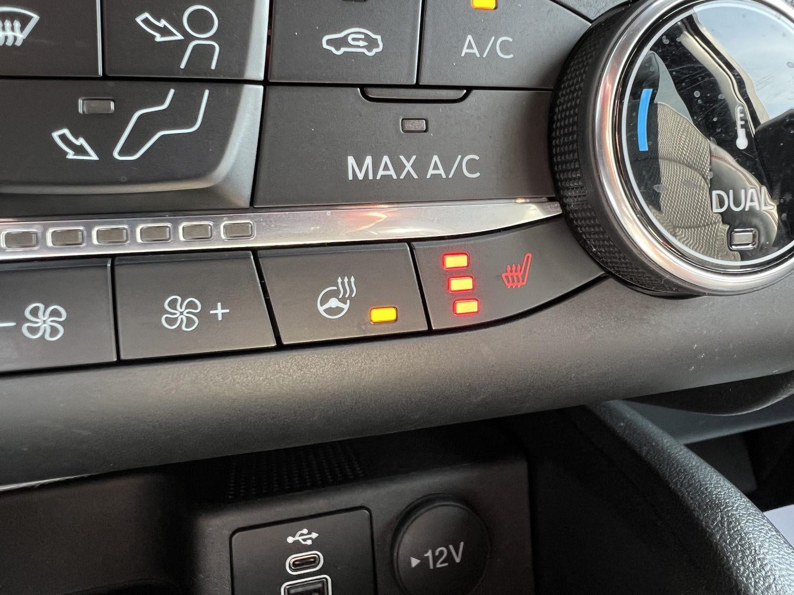2025 Ford Escape ST-Line Select - Photo 31