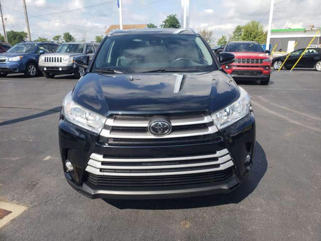 Used 2019 Toyota Highlander XLE XLE V6 AWD