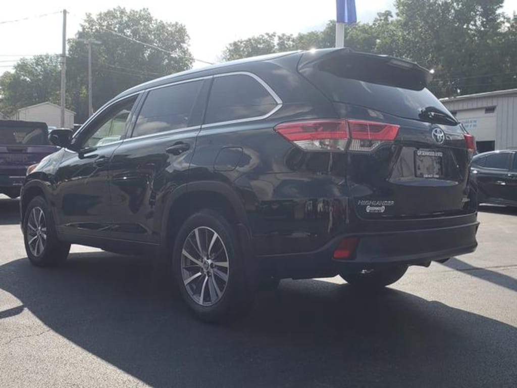 Used 2019 Toyota Highlander XLE XLE V6 AWD