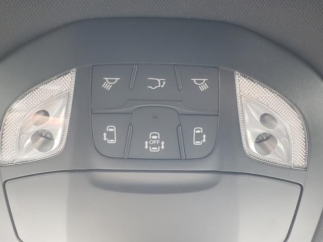 2026 Chrysler Pacifica Select - Photo 12