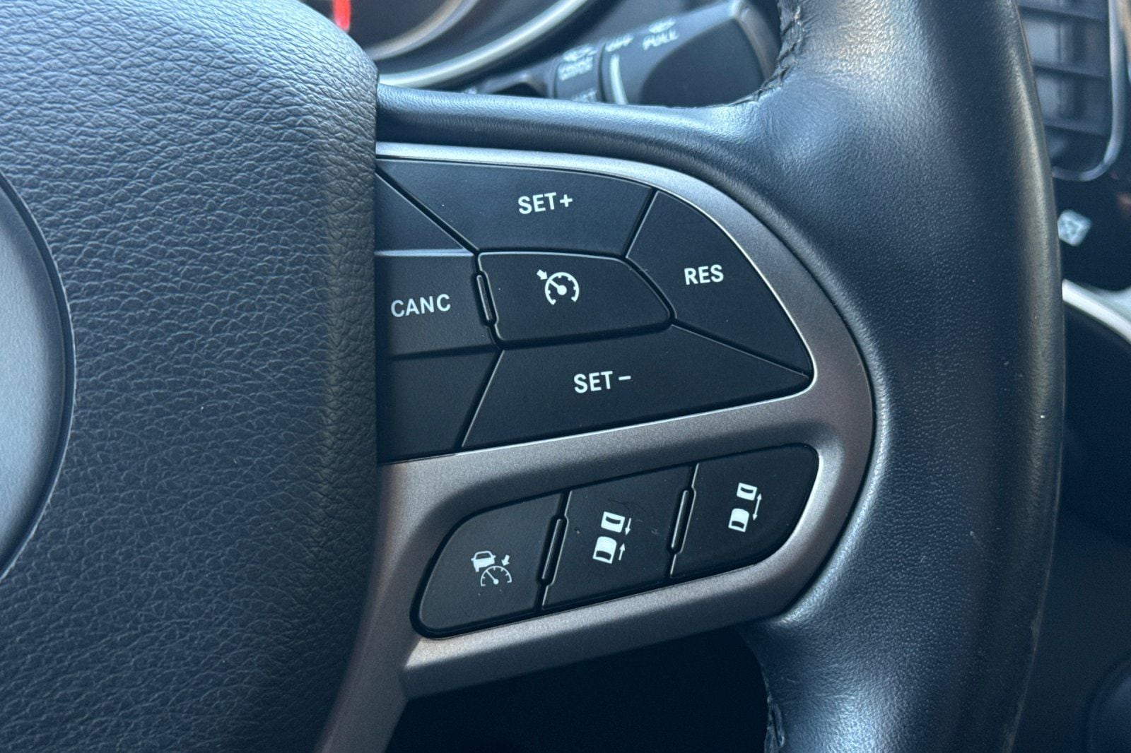 2020 Jeep Cherokee High Altitude - Photo 24