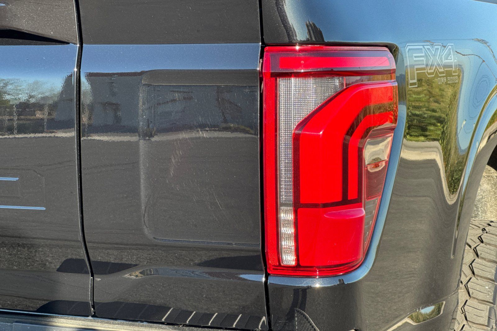 2025 Ford F-150 Platinum - Photo 29