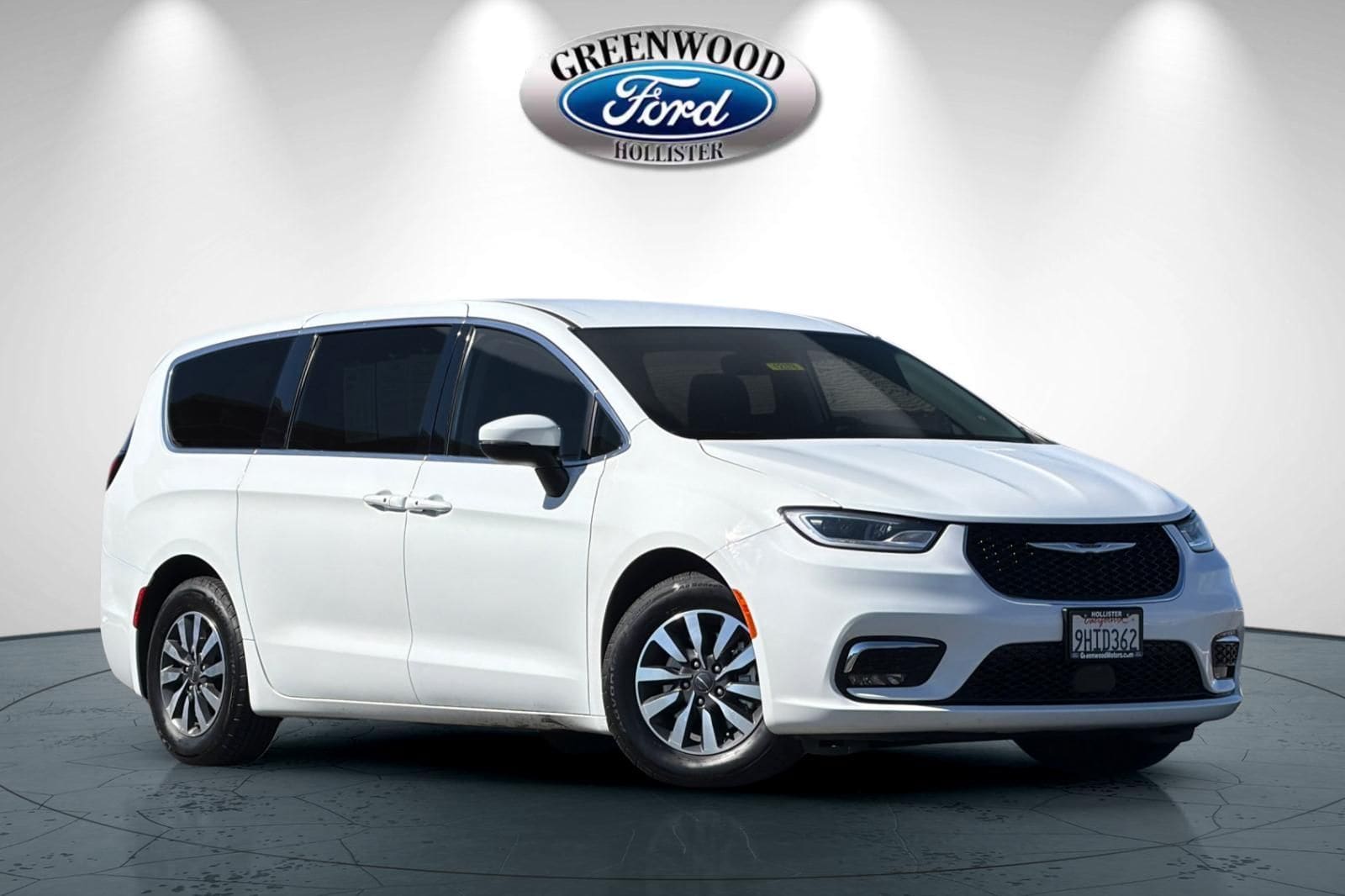 2023 Chrysler Pacifica Hybrid