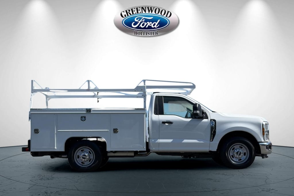 New 2026 Ford F-350SD XL Chassis