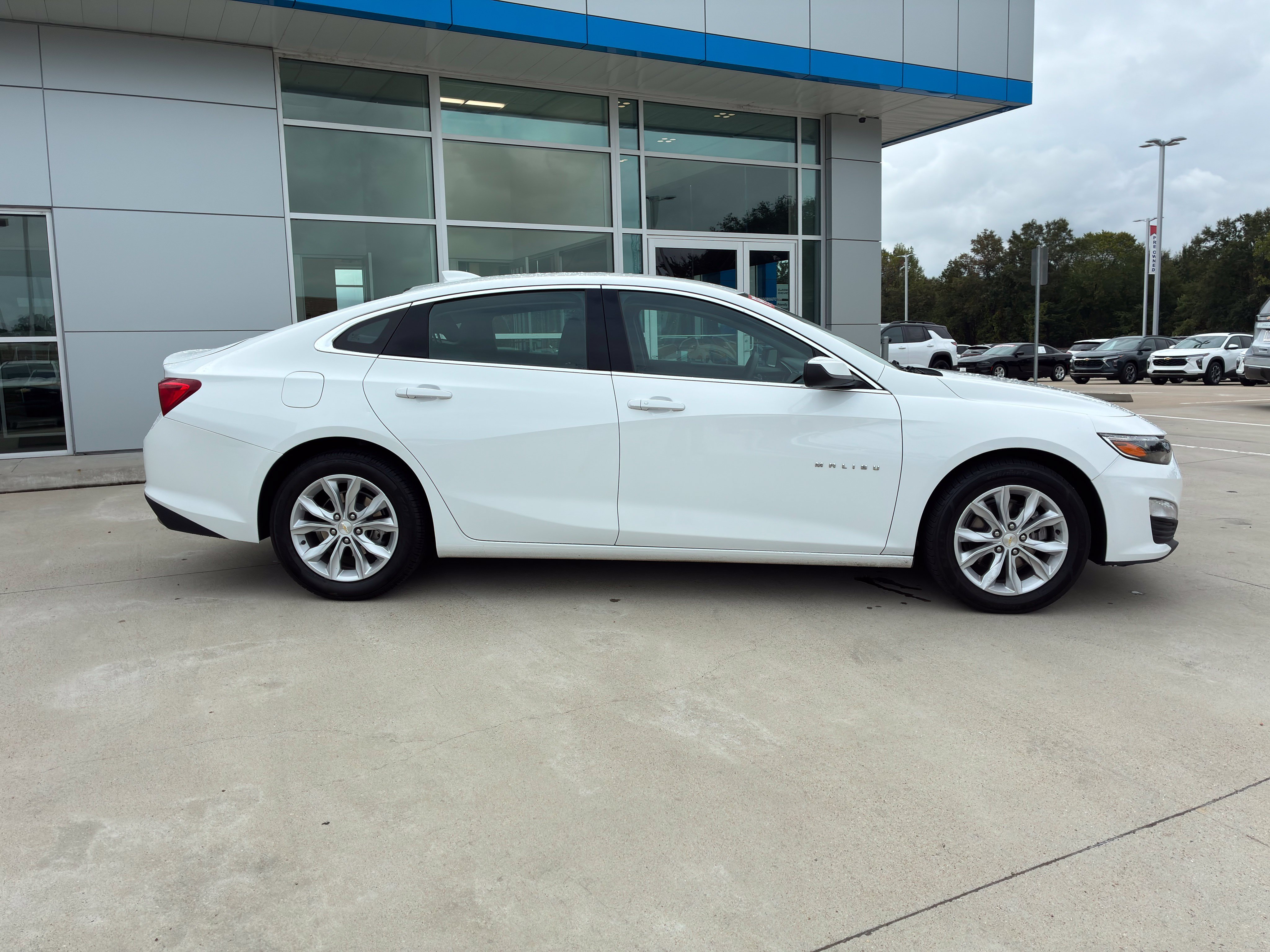 Used 2024 Chevrolet Malibu 1LT Sedan