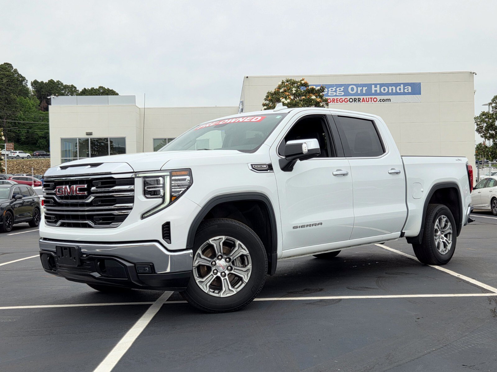 2025 GMC Sierra 1500 SLT Truck Crew Cab