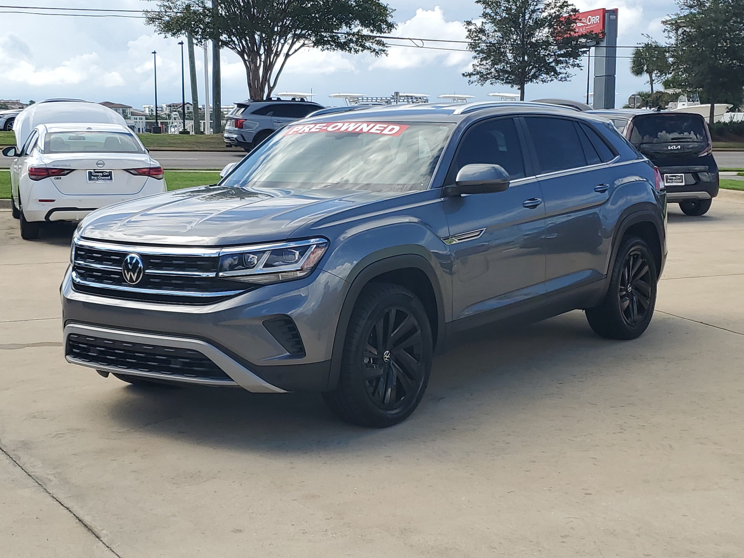 2023 Volkswagen Atlas Cross Sport SE w/Tech