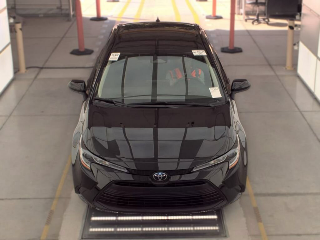 Used 2025 Toyota Corolla LE Sedan