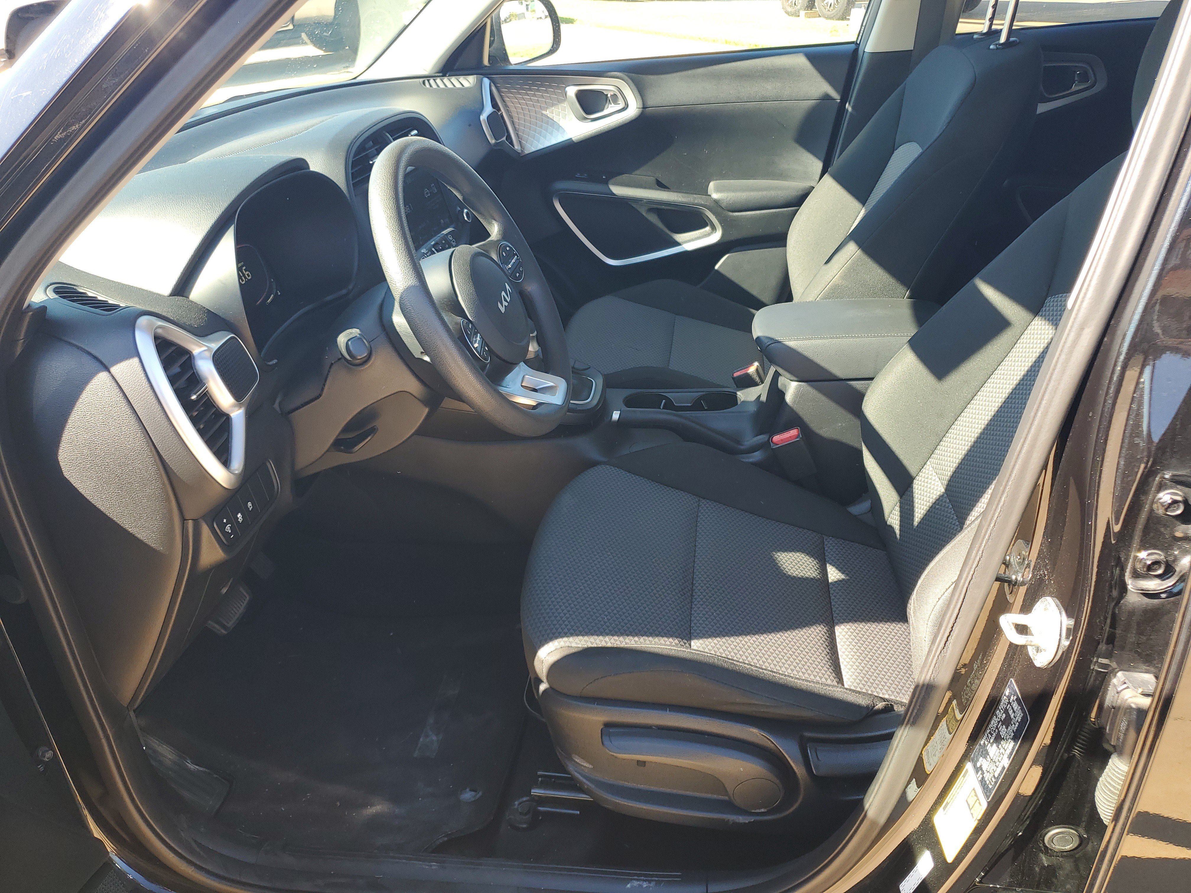 Used 2024 Kia Soul LX Hatchback