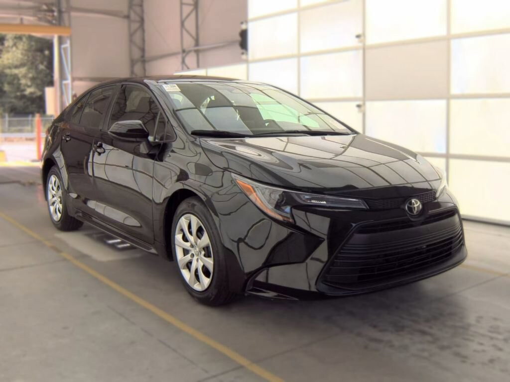 Used 2025 Toyota Corolla LE Sedan