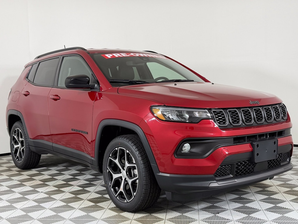 Used 2025 Jeep Compass Latitude SUV
