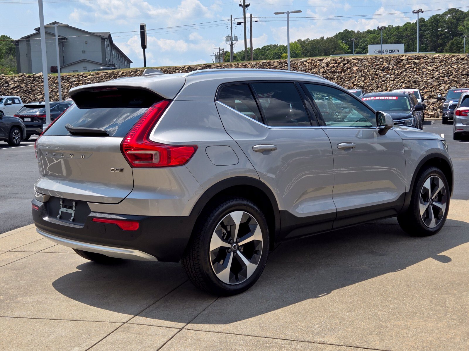 Used 2024 Volvo XC40 B5 Plus Bright Theme SUV