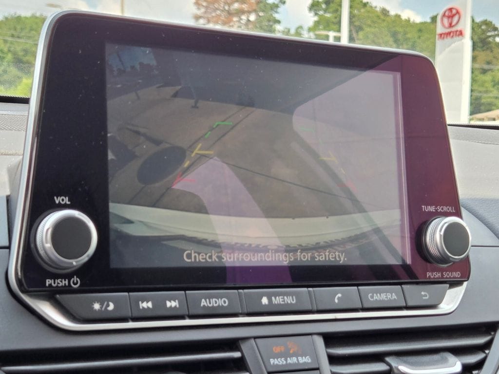 2025 Nissan Altima SV - Photo 23