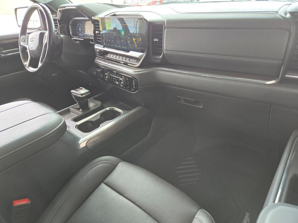 2023 Chevrolet Silverado 1500 LTZ - Photo 19