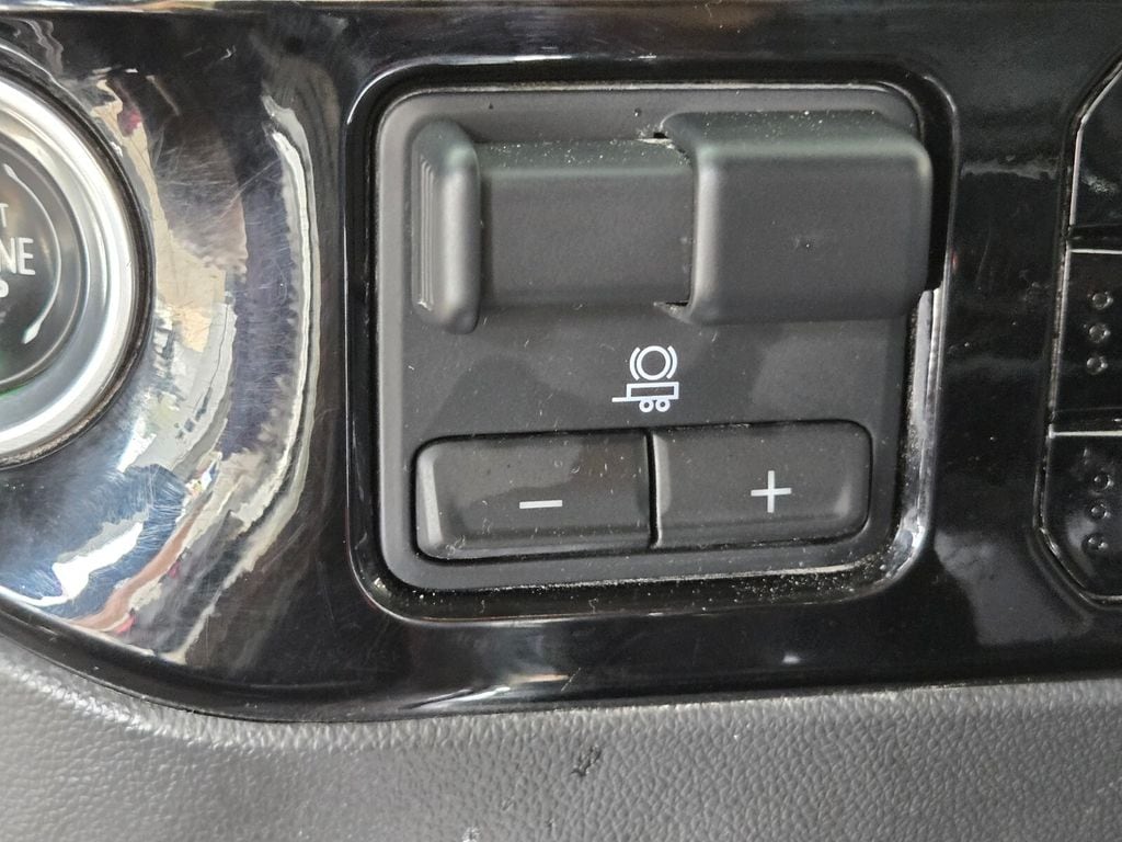 2023 Chevrolet Silverado 1500 LTZ - Photo 27