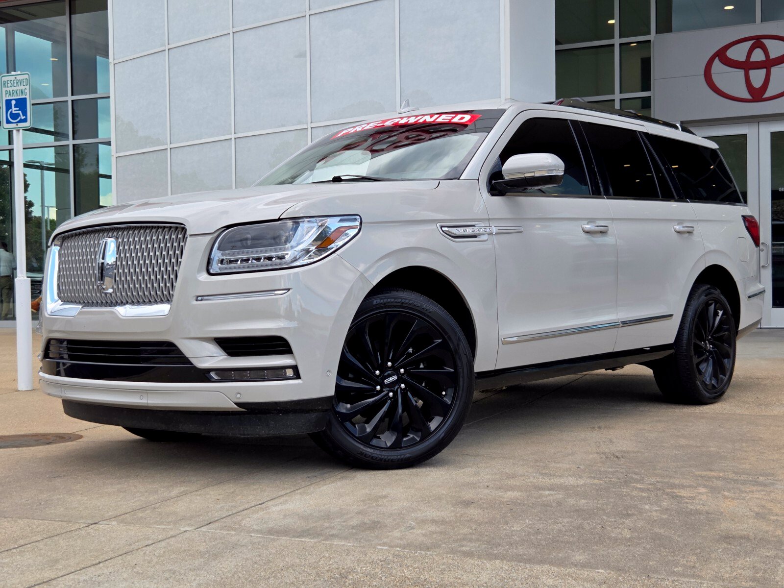 2021 Lincoln Navigator