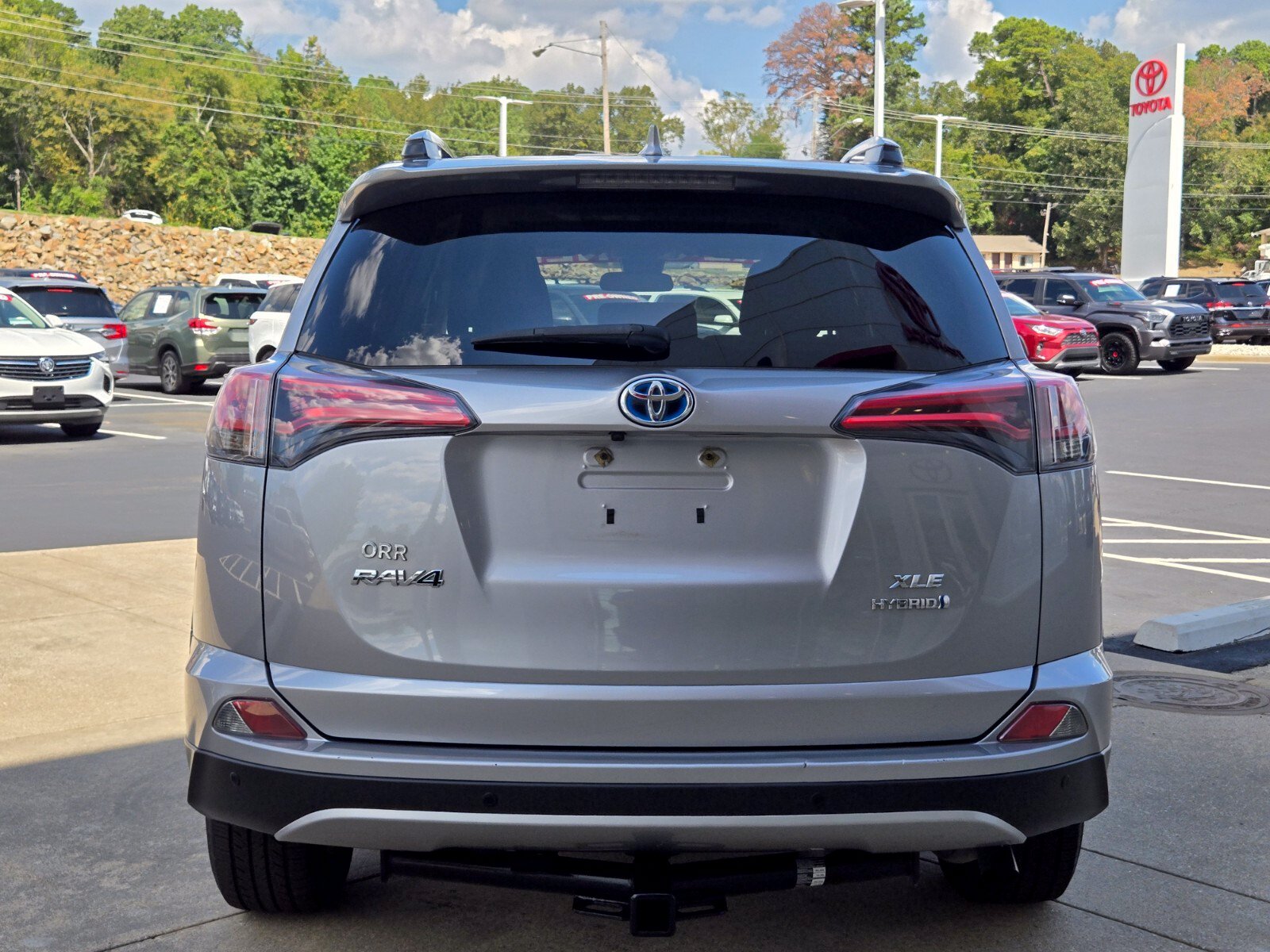 Used 2018 Toyota RAV4 Hybrid XLE SUV