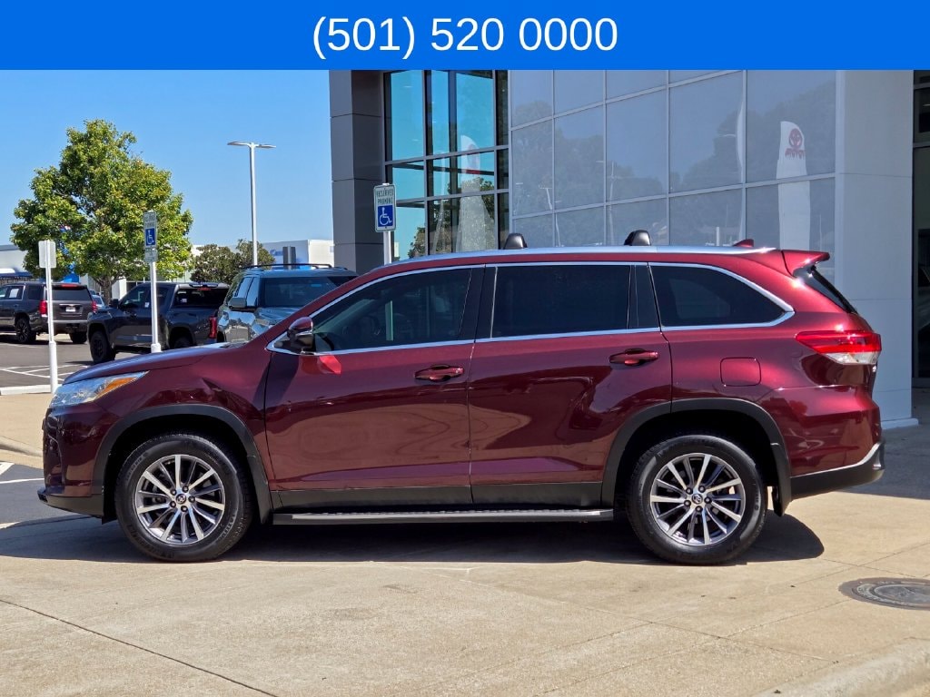 Used 2019 Toyota Highlander XLE SUV