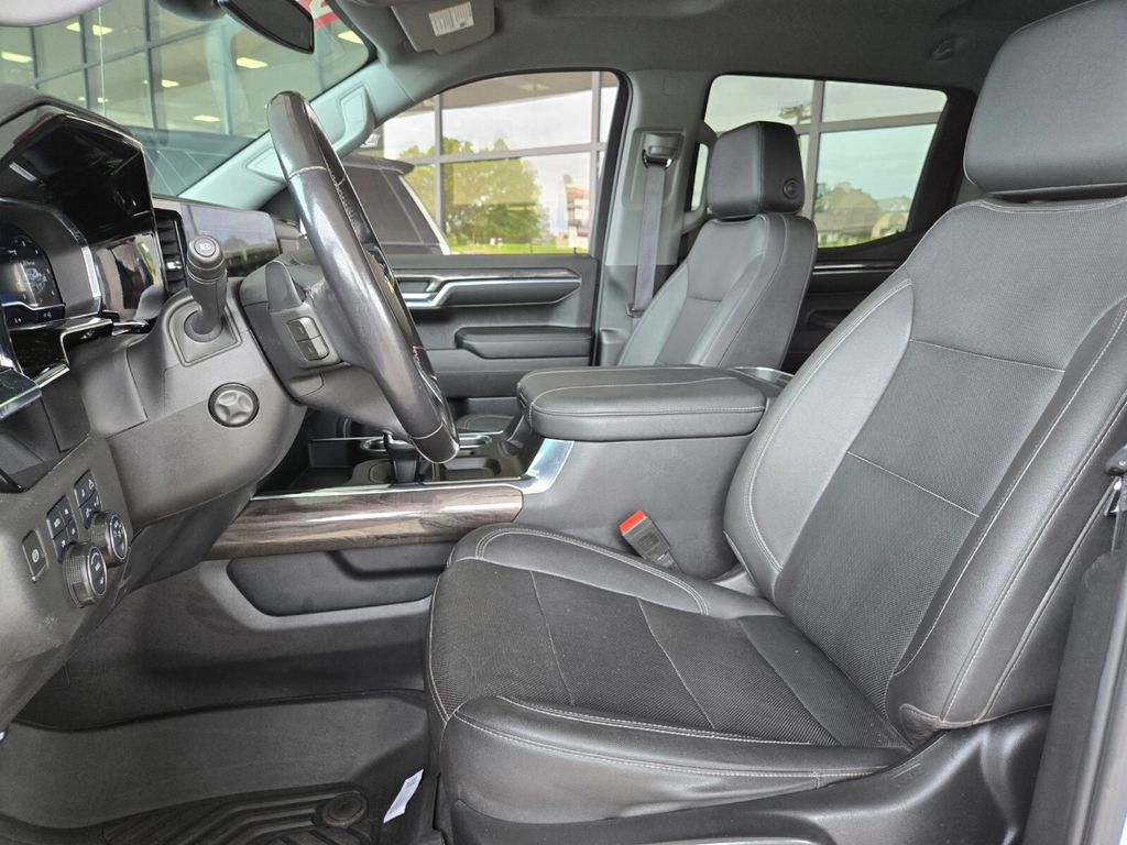 2023 Chevrolet Silverado 1500 LTZ - Photo 11