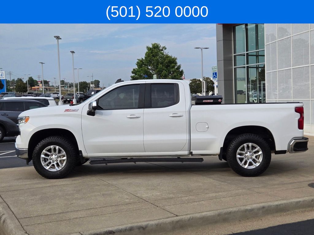 Used 2022 Chevrolet Silverado 1500 LT with VIN 1GCRDDED6NZ501234 for sale in Little Rock