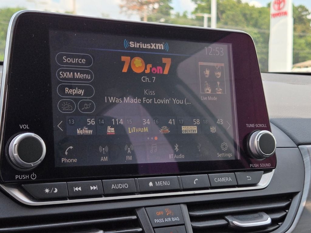 2025 Nissan Altima SV - Photo 22
