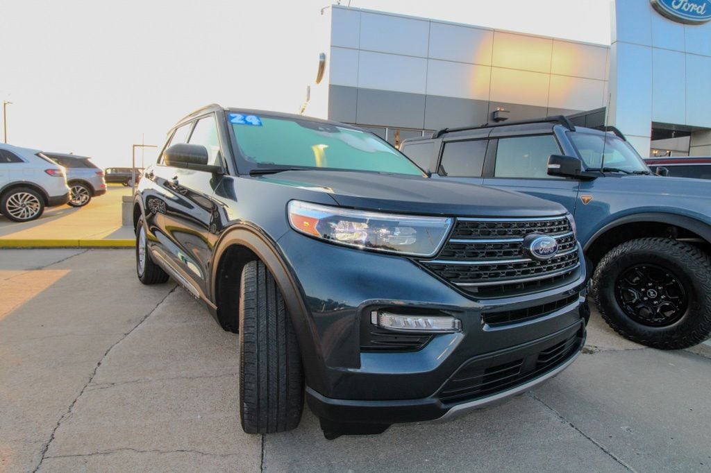 Used 2024 Ford Explorer XLT SUV