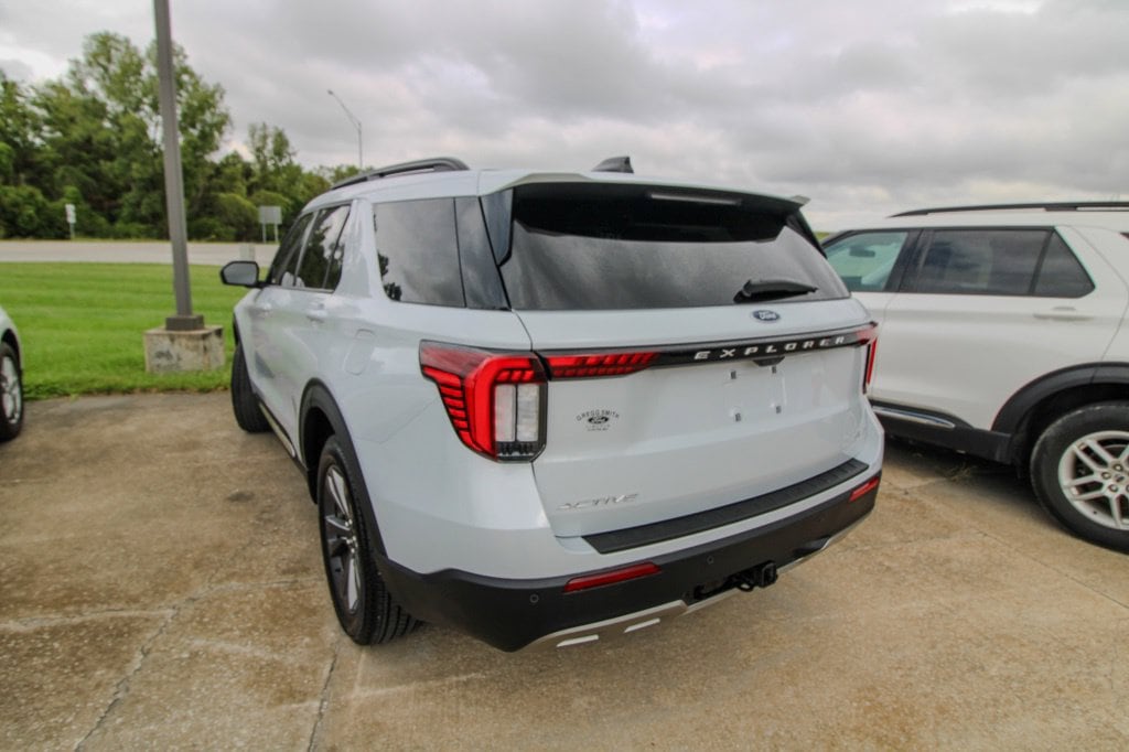 Used 2025 Ford Explorer Active SUV