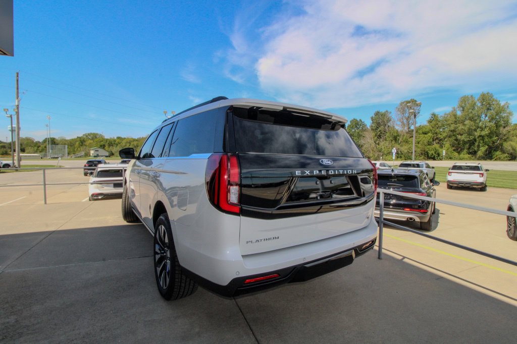New 2027 Ford Expedition Platinum SUV