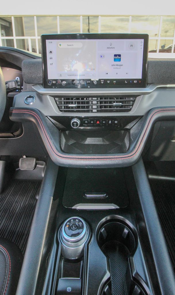 2025 Ford Explorer ST-LINE - Photo 28