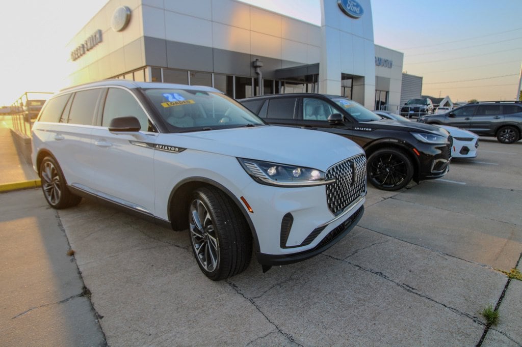Used 2026 Lincoln Aviator Reserve with VIN 5LM5J7XC3TGL02284 for sale in Kansas City
