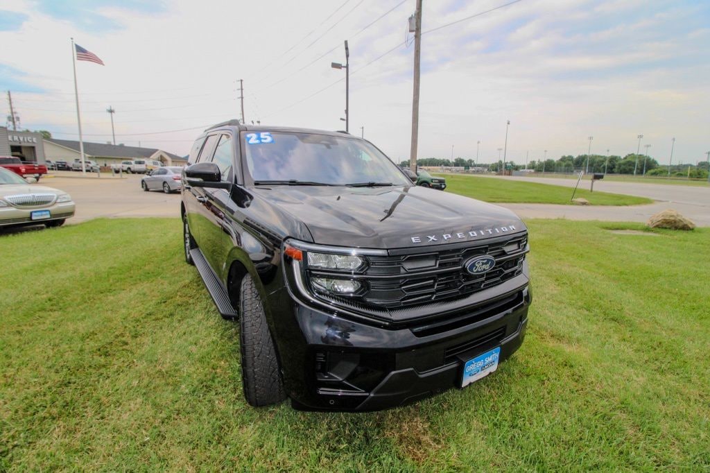 Used 2025 Ford Expedition Active SUV
