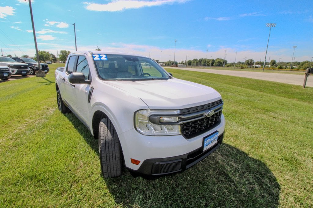 Used 2022 Ford Maverick XLT with VIN 3FTTW8E34NRA73330 for sale in Kansas City