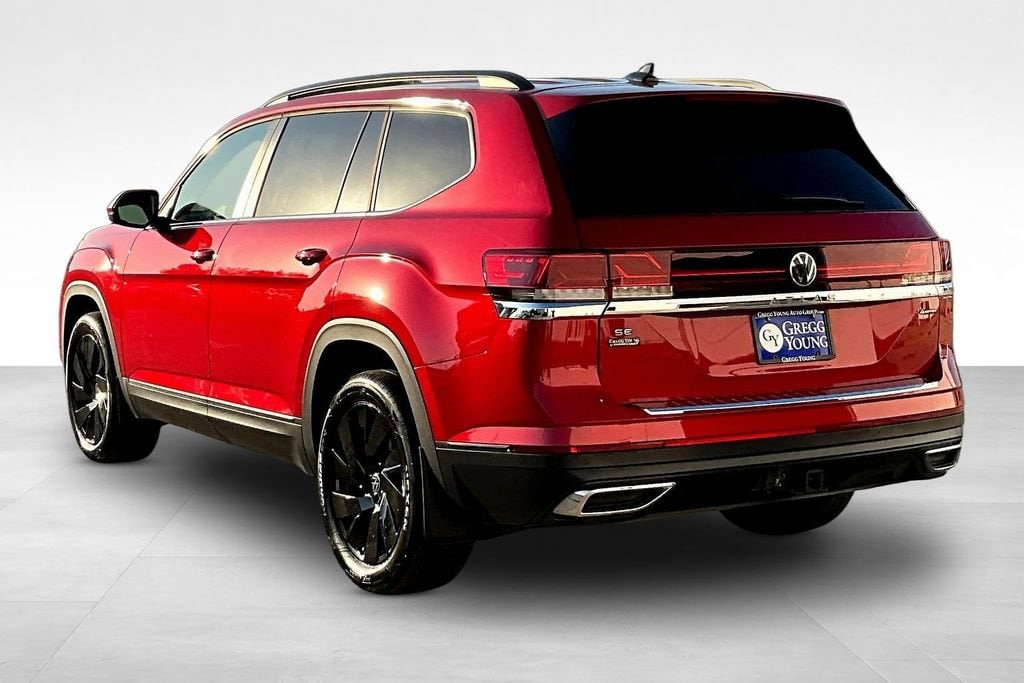Used 2025 Volkswagen Atlas 2.0T SE w/Technology