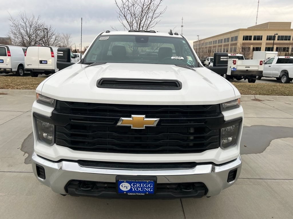 New 2025 Chevrolet Silverado 3500 HD Chassis Cab Work Truck Truck