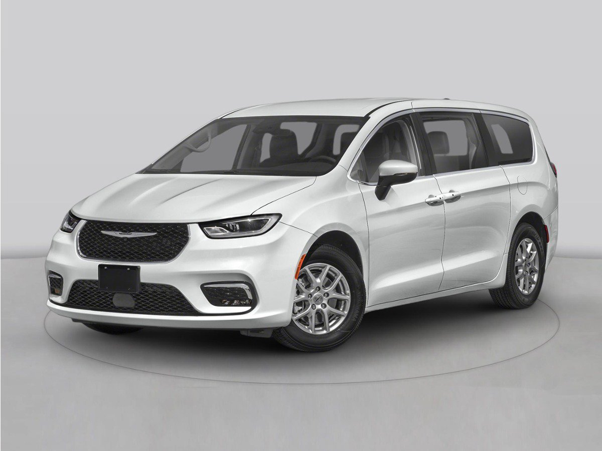 Used 2023 Chrysler Pacifica Touring L