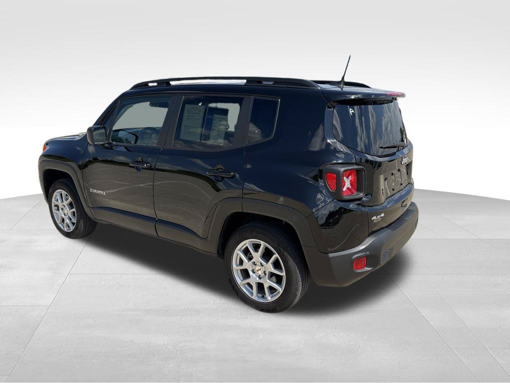 Used 2022 Jeep Renegade Latitude SUV