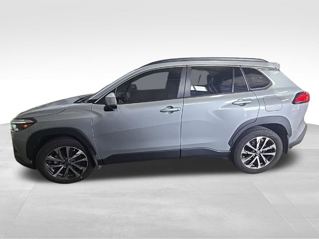 Used 2023 Toyota Corolla Cross XLE SUV