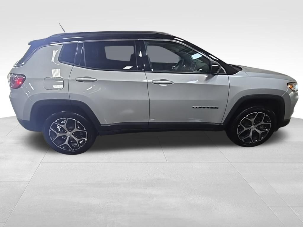 Used 2024 Jeep Compass Limited SUV