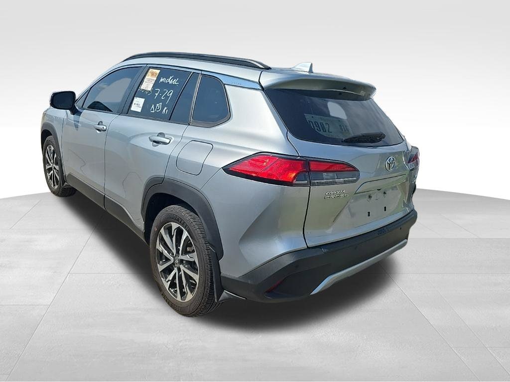 Used 2023 Toyota Corolla Cross XLE SUV