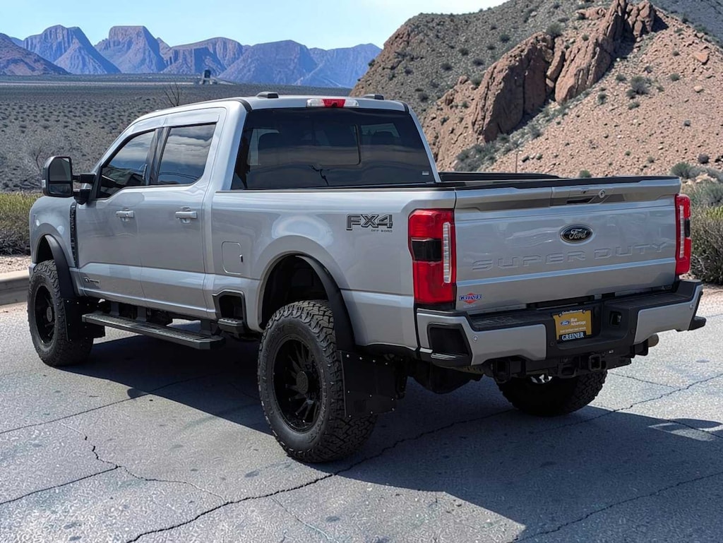Certified 2024 Ford Super Duty F-350 SRW Lariat Truck Crew Cab